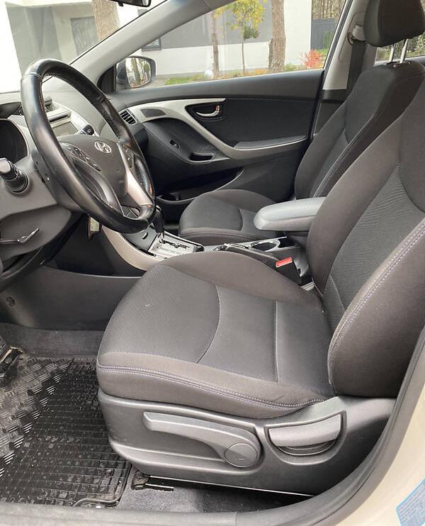 Hyundai Elantra GLS 2013