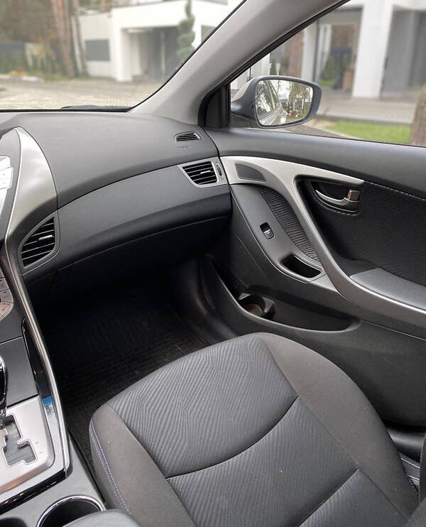 Hyundai Elantra GLS 2013