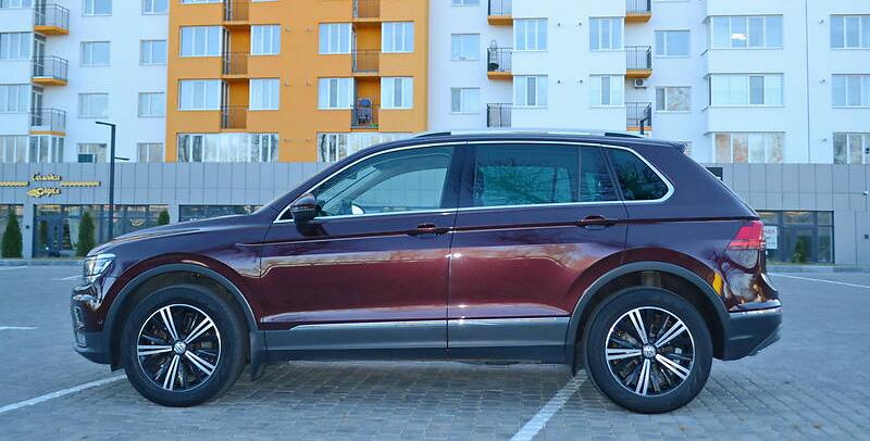 Volkswagen Tiguan HIGHlINE 140 KW NAVI 2018
