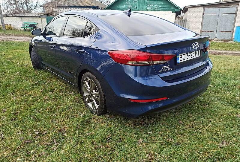 Hyundai Elantra 2017