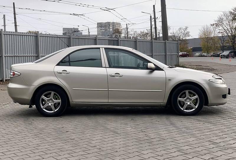 Mazda 6 2004