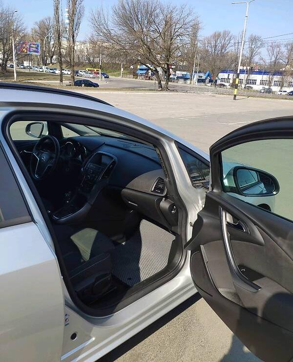 Opel Astra J sports tourer 2015