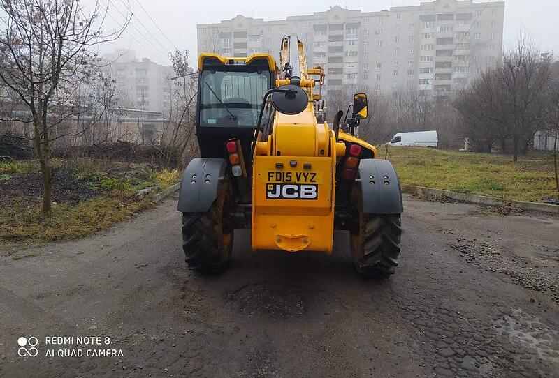 JCB 535-125 Hi Viz 2015