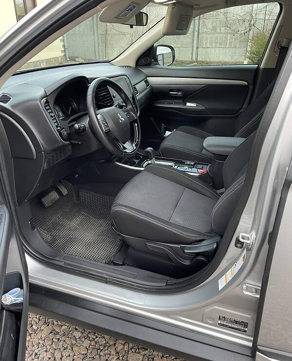 Mitsubishi Outlander 2018