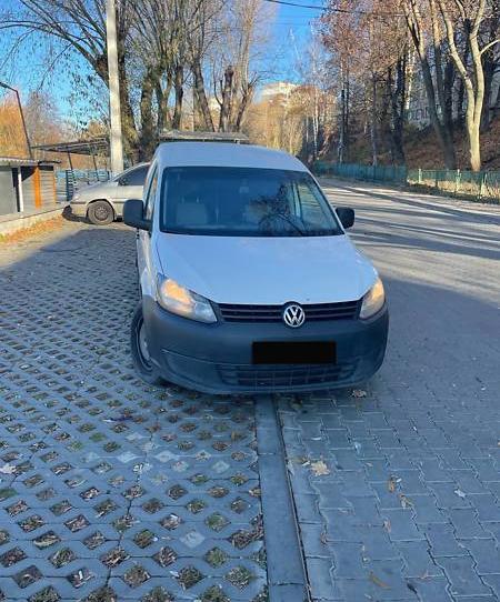 Volkswagen Caddy груз. 2011