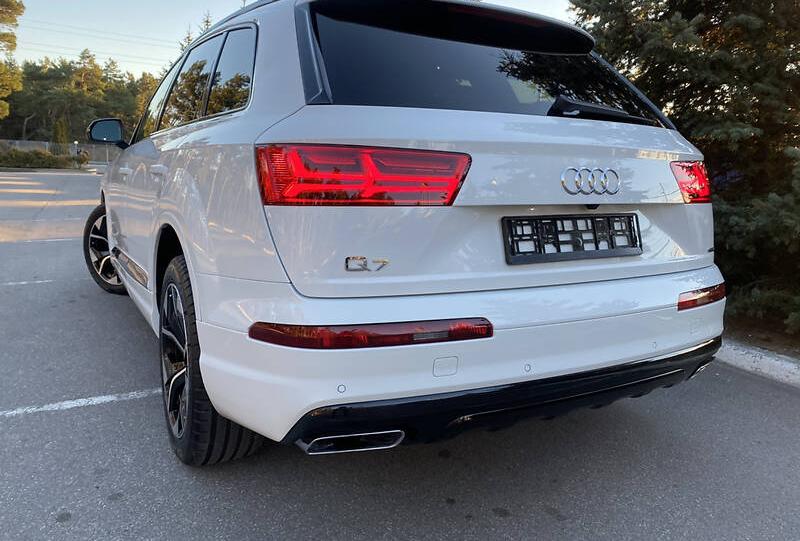 Audi Q7   2019