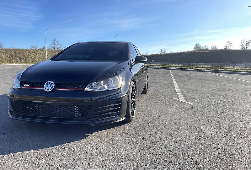 Volkswagen Golf VII 2016