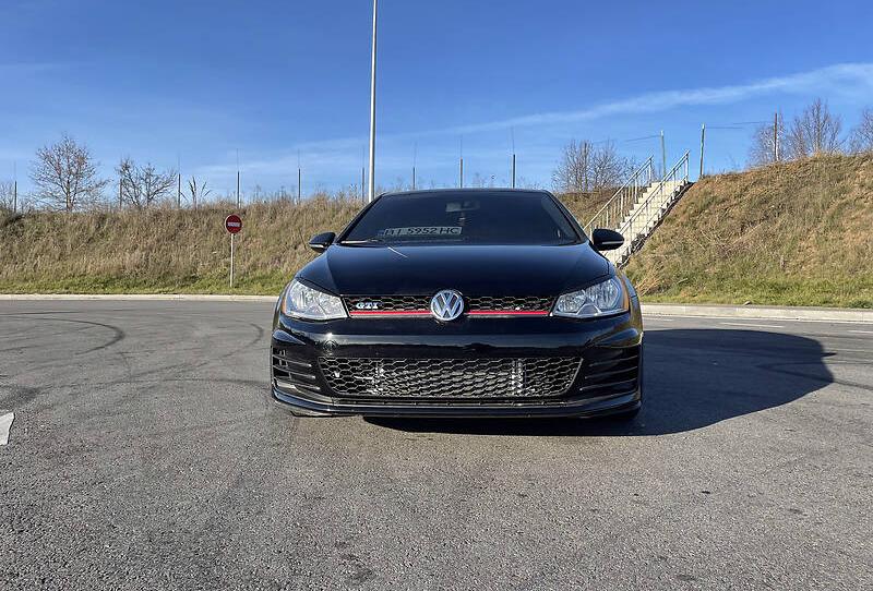 Volkswagen Golf VII 2016