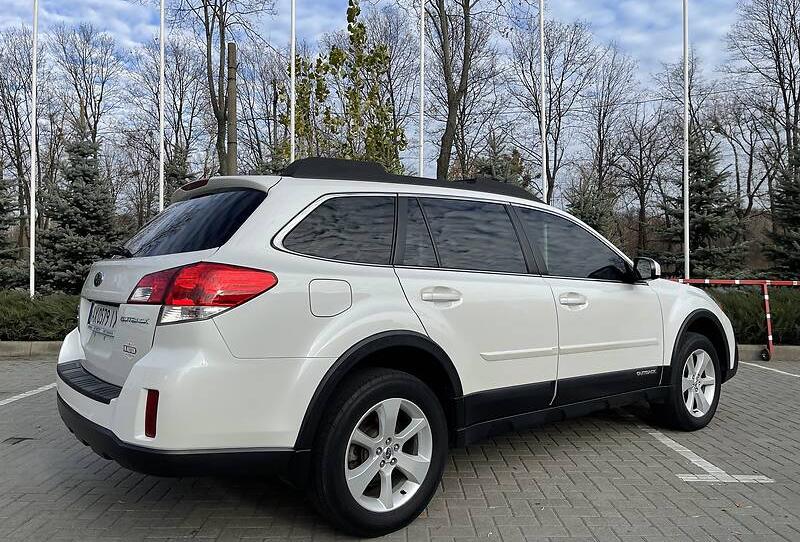 Subaru Outback 2014