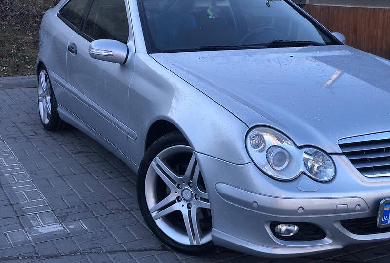 Mercedes-Benz C 200 2004