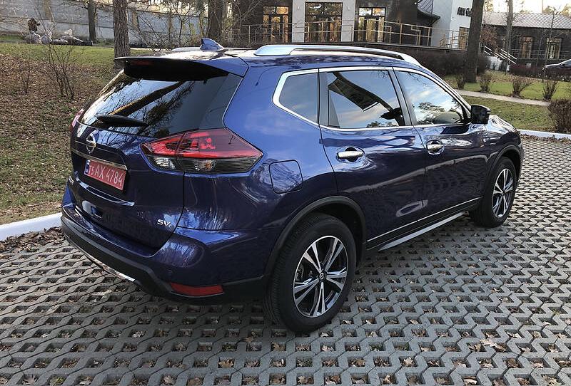 Nissan Rogue sv  2020