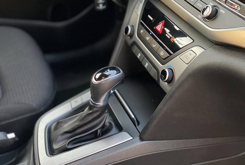 Hyundai Elantra 2018
