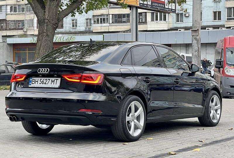 Audi A3 PREMIUM 2015