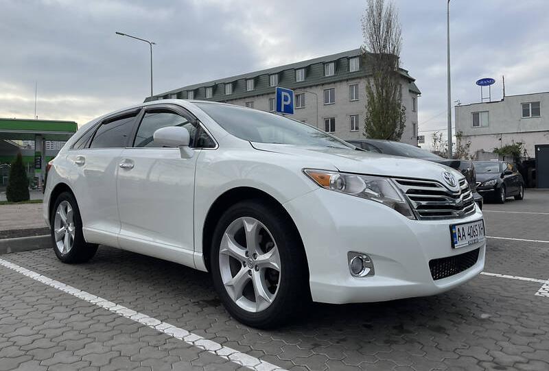 Toyota Venza Maximal  2010