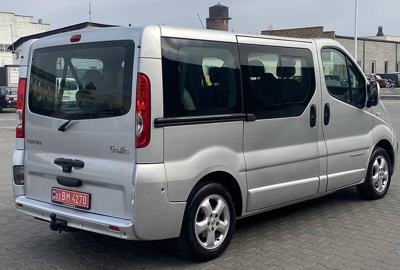 Renault Trafic пасс. Black  Edition 2008