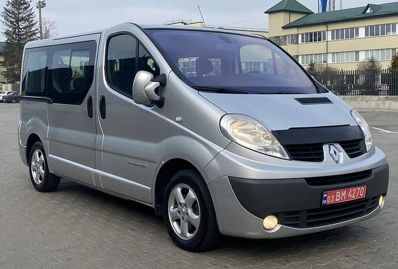 Renault Trafic пасс. Black  Edition 2008