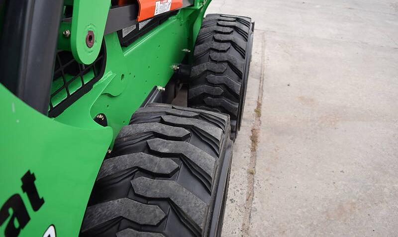 Bobcat S650 HIGH FLOW  2015