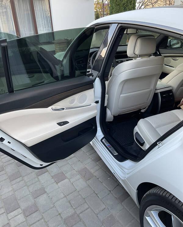 BMW 530 530d GT258hp 2013