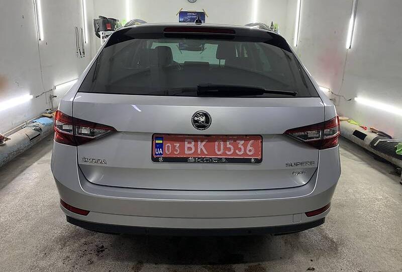 Skoda Superb 4x4DCC 190 NE KRASHE 2016