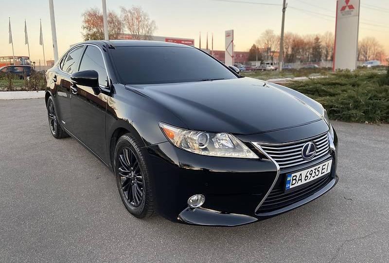Lexus ES 300h 2012