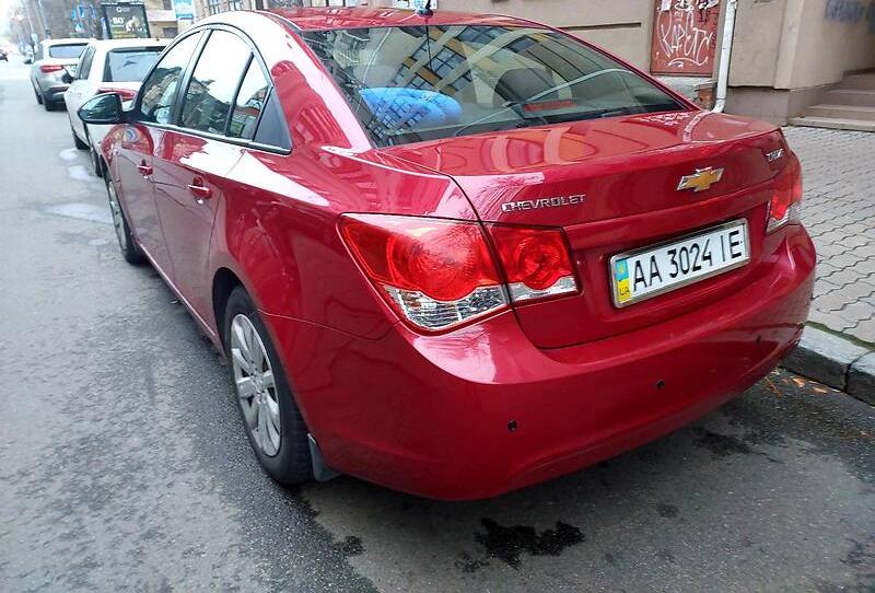 Chevrolet Cruze 1.8 MT LT OFFICIAL 2012