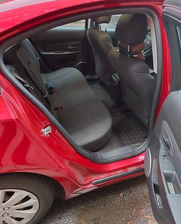 Chevrolet Cruze 1.8 MT LT OFFICIAL 2012