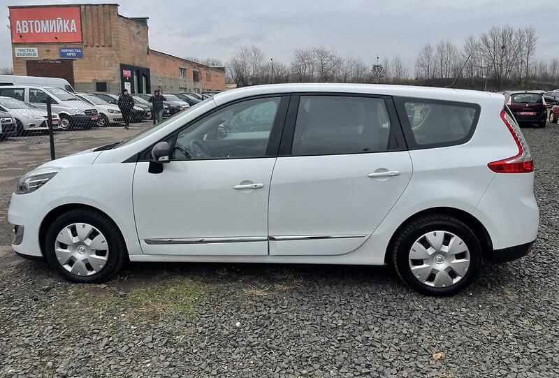 Renault Grand Scenic 2012