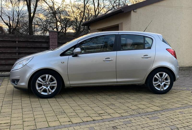 Opel Corsa COSMO KLIMA 2010