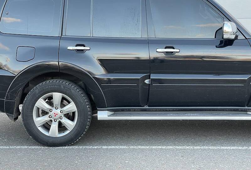 Mitsubishi Pajero Wagon 2012