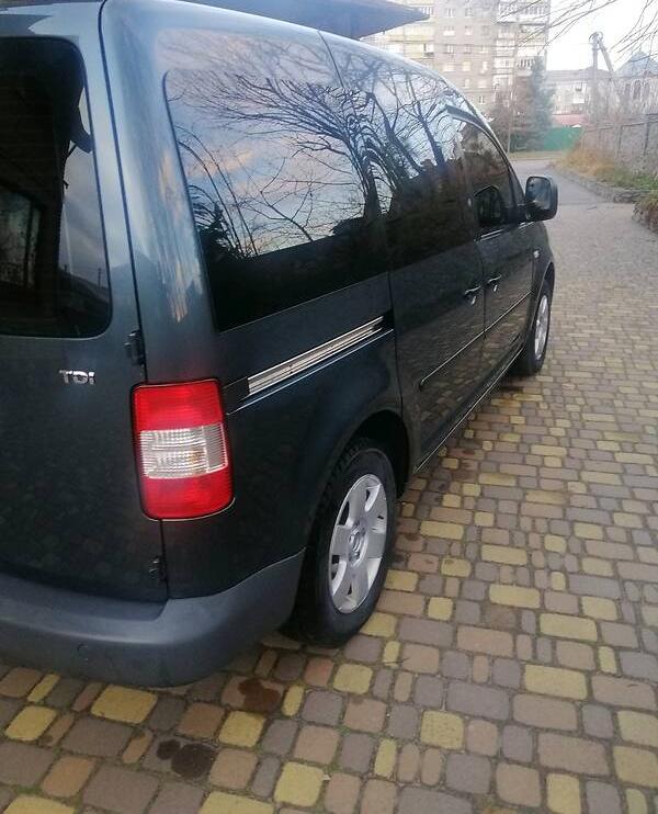 Volkswagen Caddy пасс. 2004