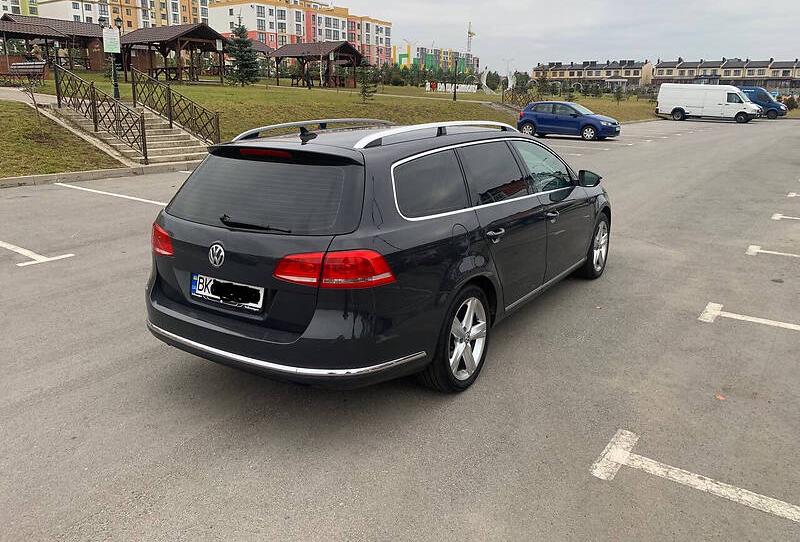 Volkswagen Passat B7 2011