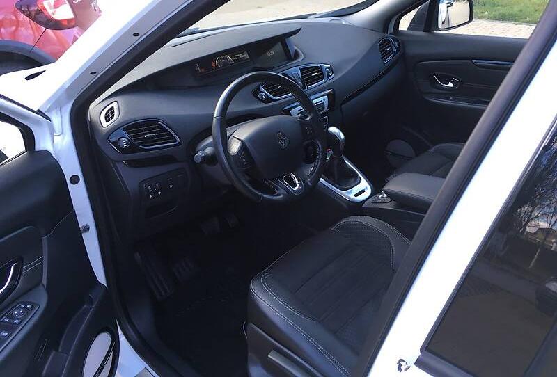 Renault Grand Scenic Bose 2016