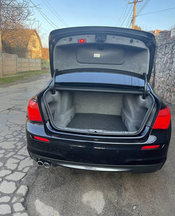 BMW 730 2010