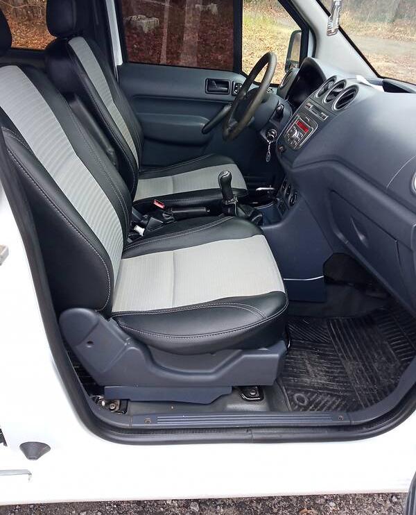 Ford Transit Connect пасс. 2010
