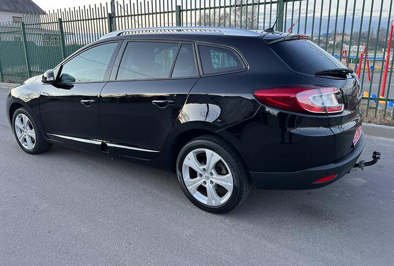 Renault Megane  BOSE MAXIMAL 2013
