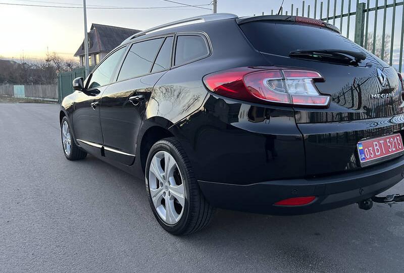 Renault Megane  BOSE MAXIMAL 2013