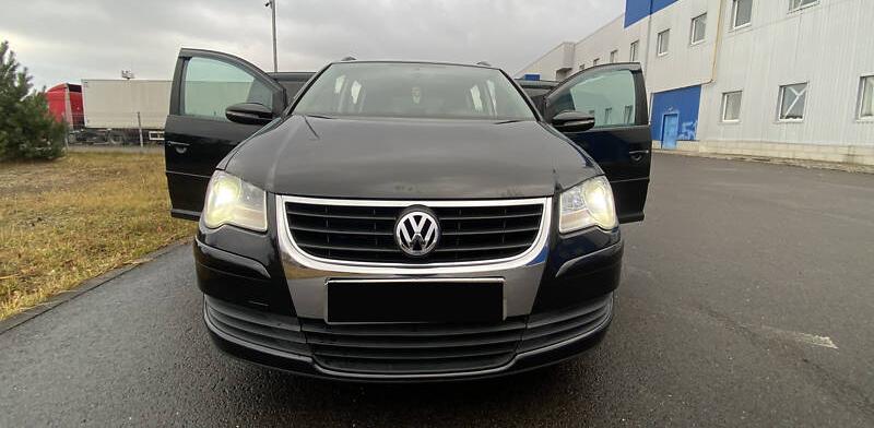 Volkswagen Touran 1.6 MPI Comfort Line 2009
