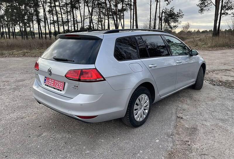 Volkswagen Golf VII DISTRONIC 2017