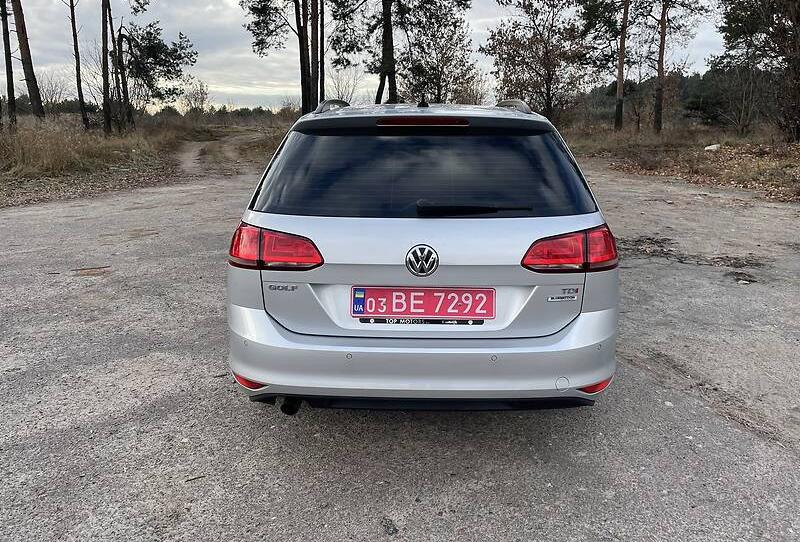 Volkswagen Golf VII DISTRONIC 2017