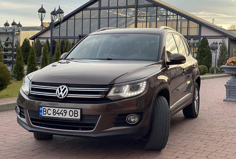 Volkswagen Tiguan Oficial ridna farba 2011