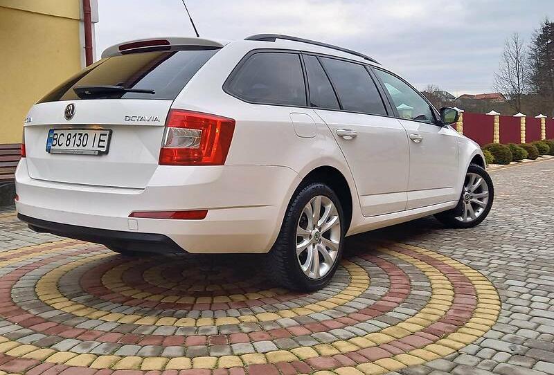 Skoda Octavia A7 RiDNAFARBA 2015