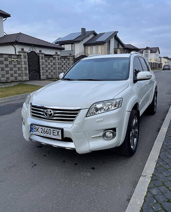 Toyota RAV4 2010