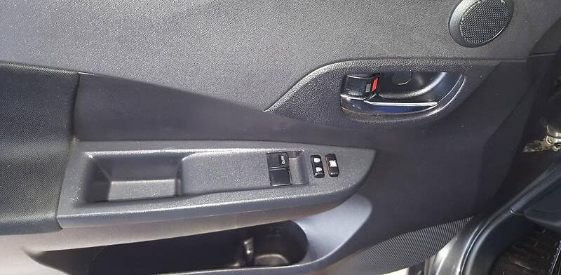 Toyota Verso-S 2011
