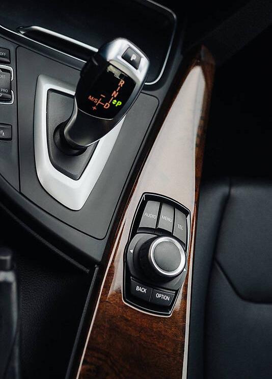 BMW 320 320xi 2016