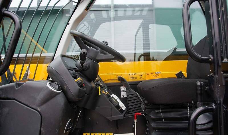 JCB 535-95 2015