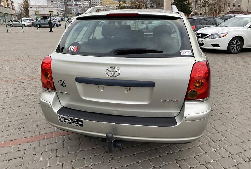 Toyota Avensis 2003