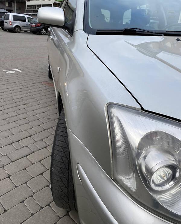 Toyota Avensis 2003