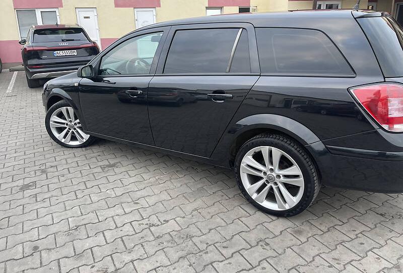 Opel Astra H 2012