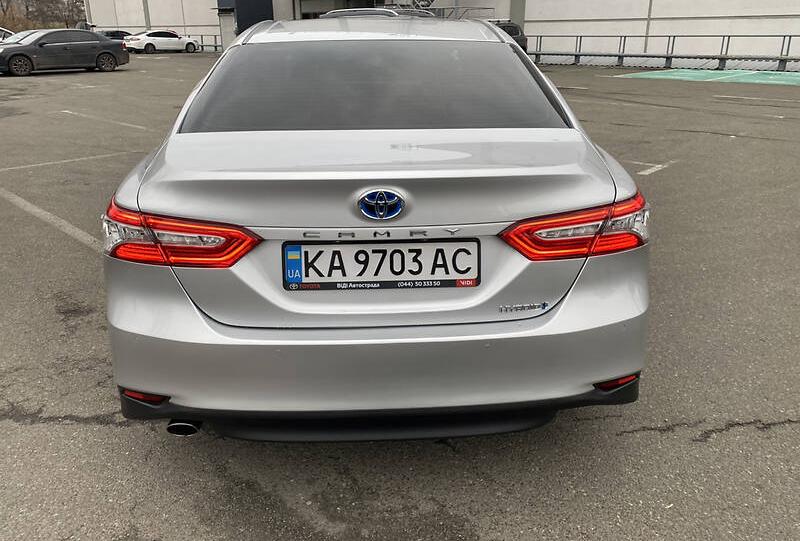 Toyota Camry Premium  2019