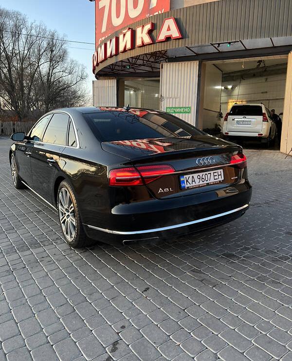 Audi A8 long  2014